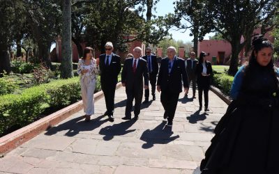 Visita del Dr. Horacio Rosatti al Palacio San José junto a autoridades de la UCU